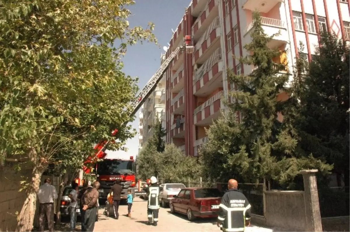 Baca Yangını Paniğe Neden Oldu