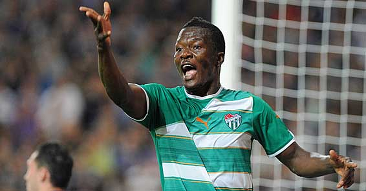 Bursaspor Bangura ile Yollarını Ayırdı