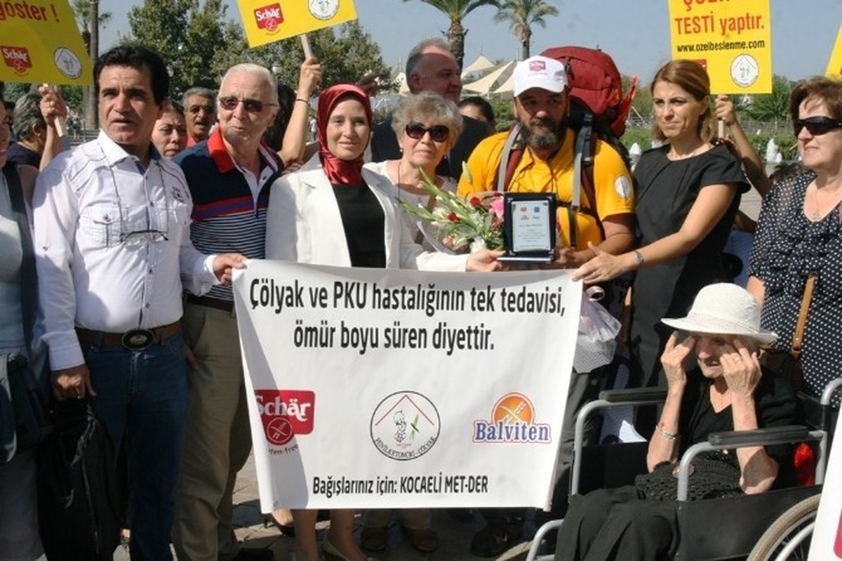 Çölyak ve Fenilketonüri Hastalığına Dikkat Çekmek İçin 500 Kilometre Yürüdü