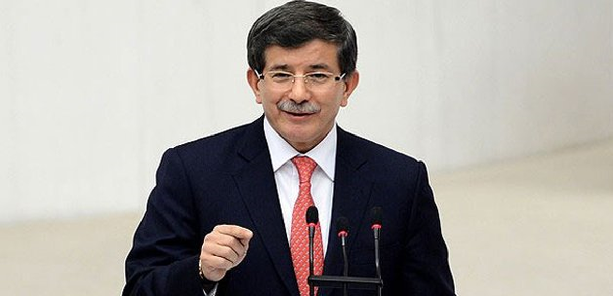 Davutoğlu Meclis\'te İlk Kimin Elini Sıktı