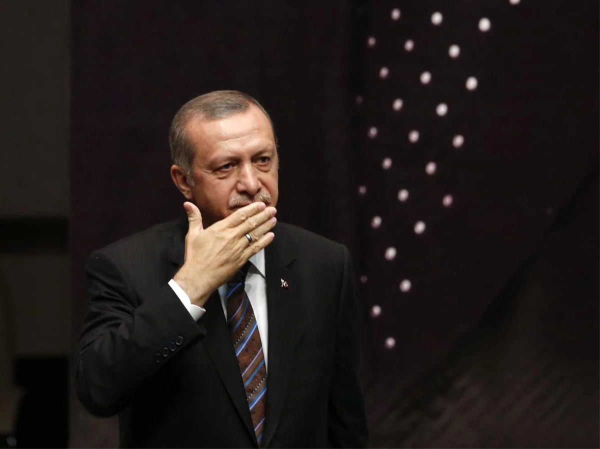 Erdoğan\'ın Çankaya\'da Konuk Edeceği İlk İsim Davutoğlu