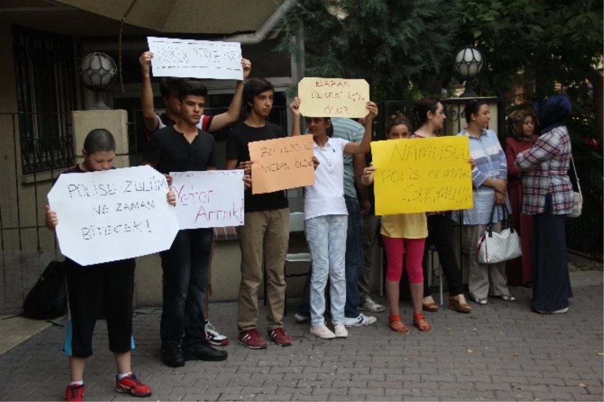 Adana\'da Gözaltına Alınan Polislerin Ailelerinden Tepki