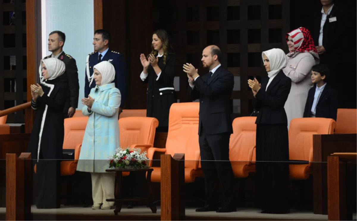 Emine Erdoğan Yemin Törenini Locadan İzledi