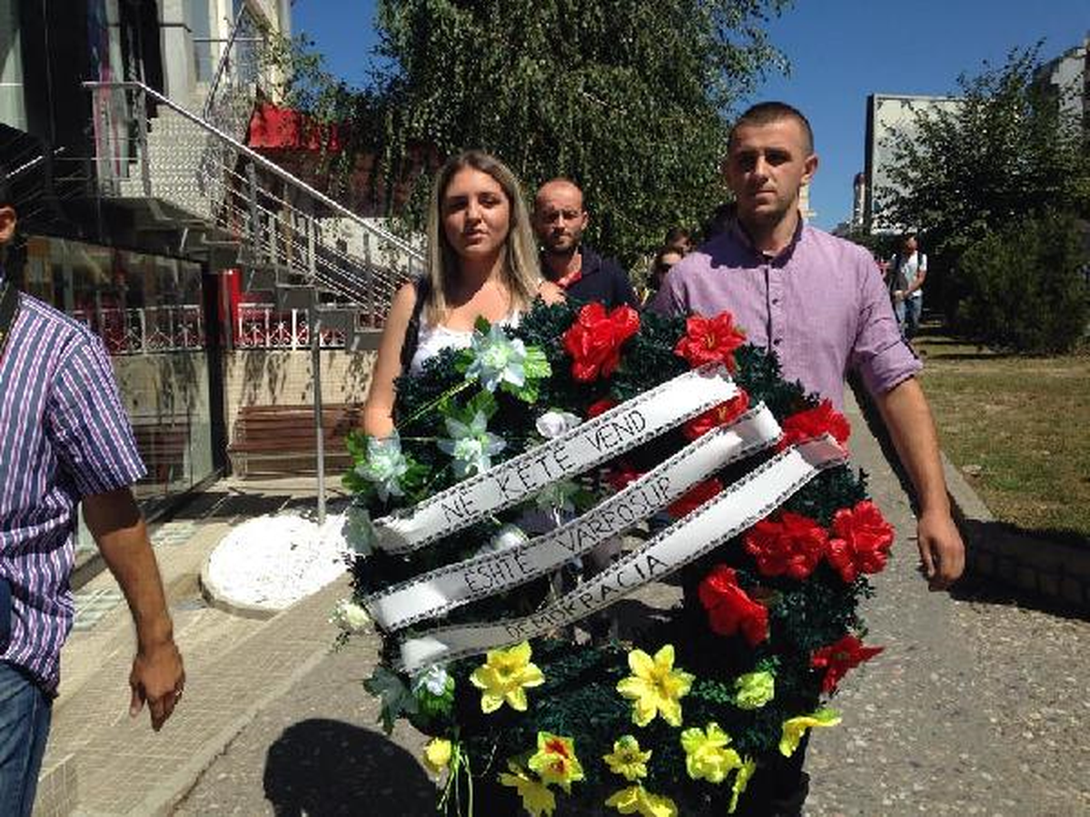 Vetvendosye Hareketi Anayasa Mahkemesini Protesto Etti