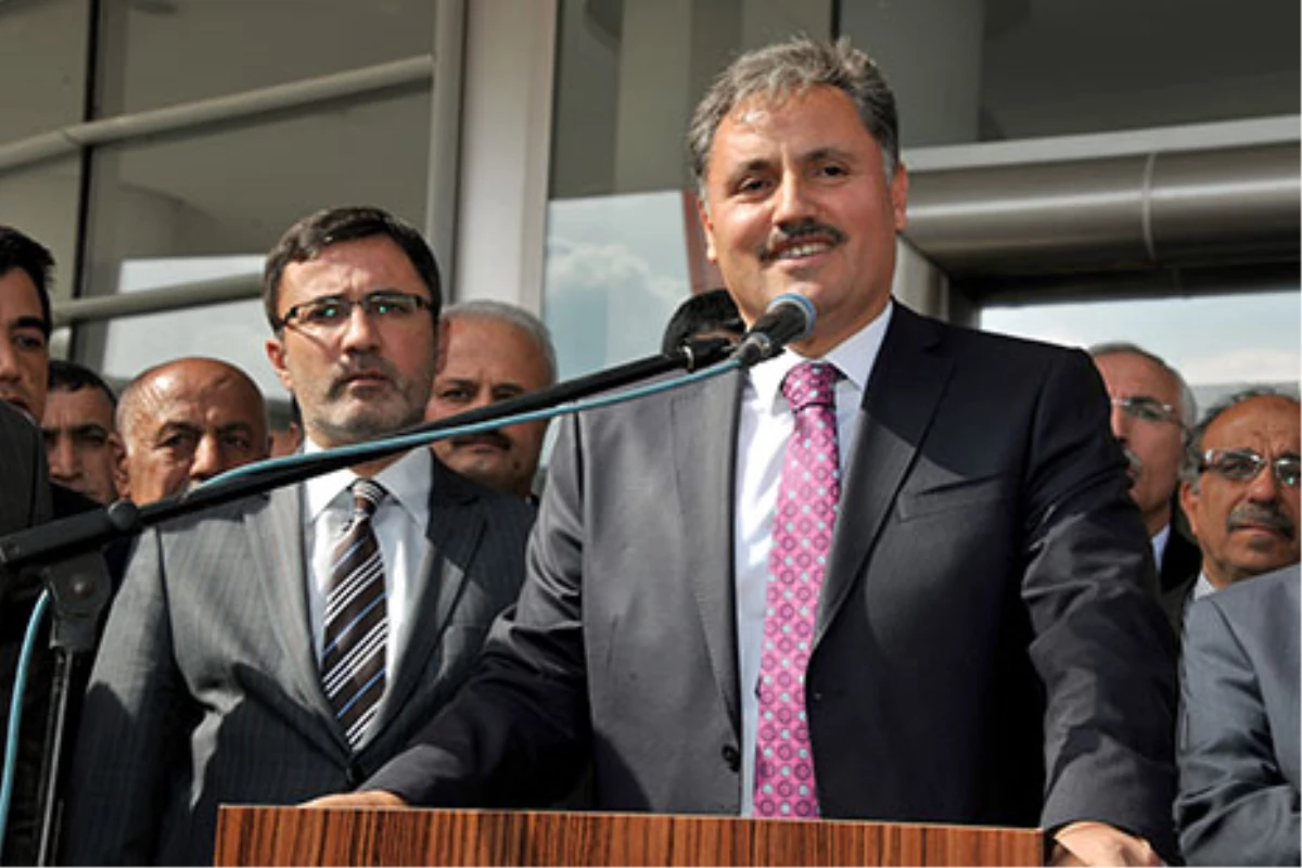 Malatya B. Belediye Başkanı Çakır\'dan Zafer Bayramı Mesajı