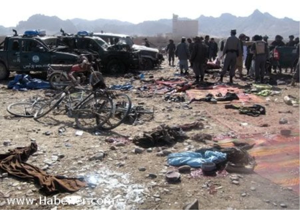 Afganistan\'da 2 Ayda 900 Kişi Öldürüldü