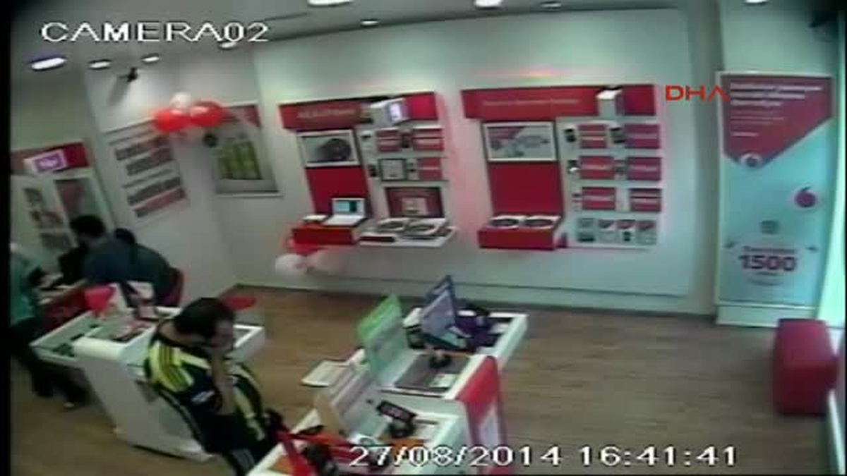 Cep Telefonu Hırsızlığı Kamerada