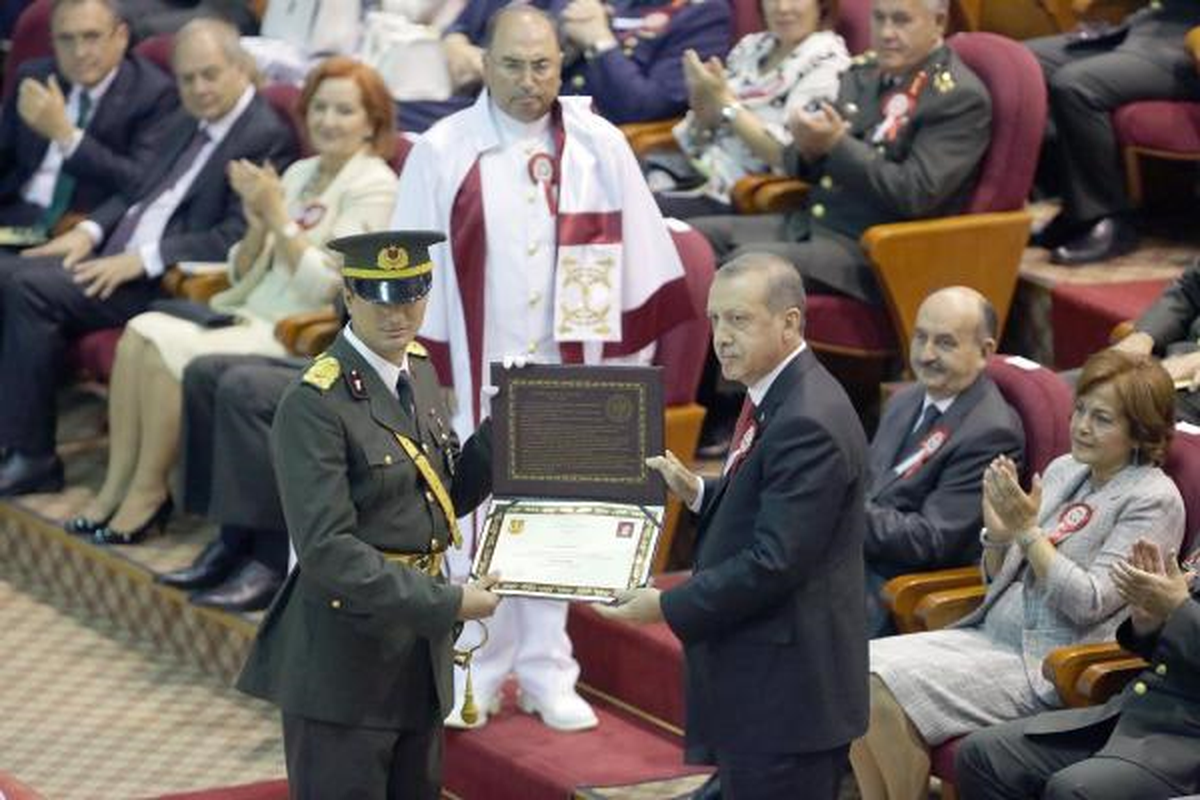 Cumhurbaşkanı Recep Tayyip Erdoğan, GATA\'da Diploma Törenine Katıldı