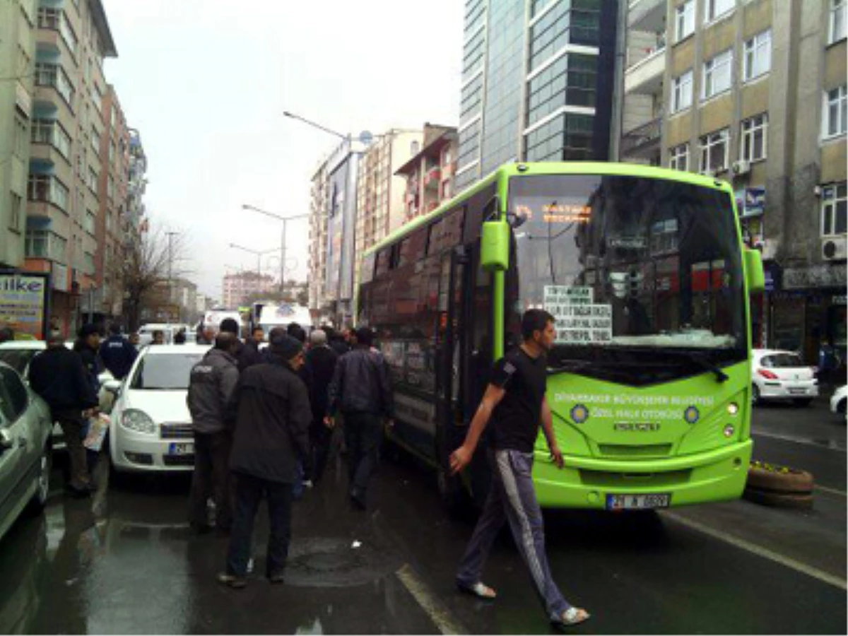 Diyarbakır\'daki Trafik Kazası