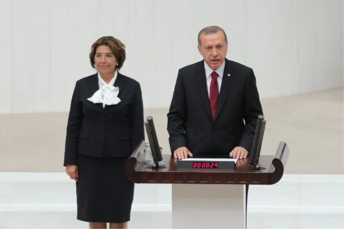 Erdoğan, Frak Giymeme Geleneğini Devam Ettirdi