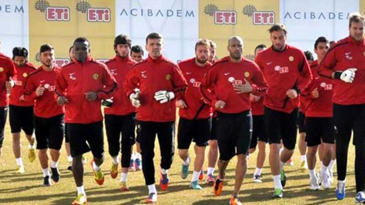 Es Es, Torku Konyaspor\'la 29. Radevuda