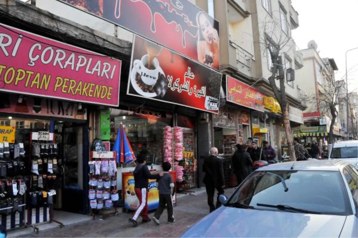 Gaziantep\'te Arapça Tebalalar Kaldırıldı