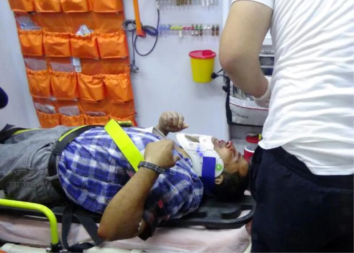 Ereğli\'de Kamyonun Çarptığı Yaya Ağır Yaralandı