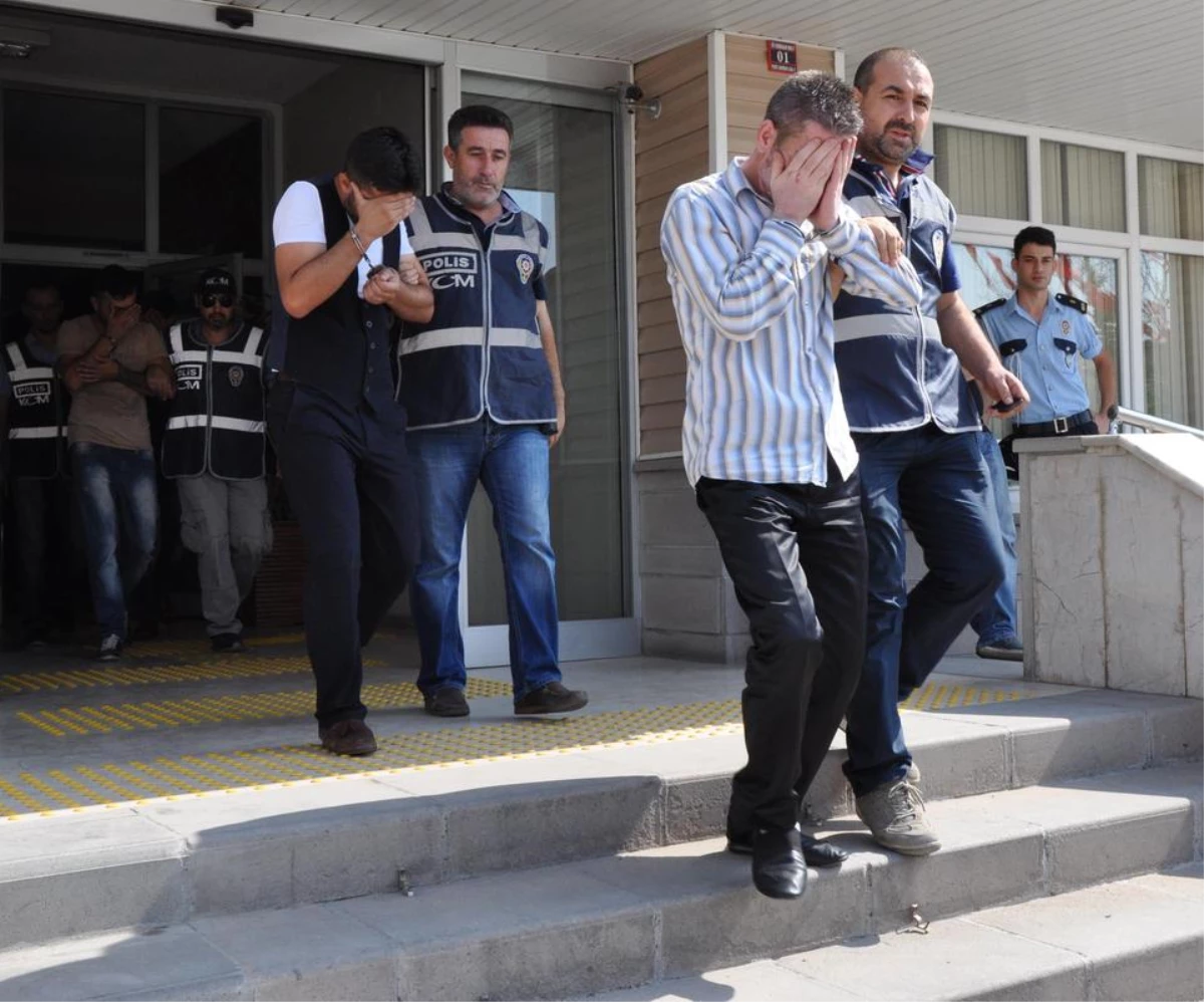 Kırıkkale\'de Uyuşturucu Operasyonuyla 6 Kişi Gözaltına Alındı