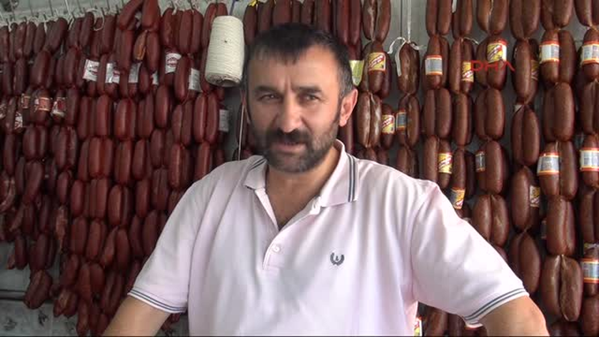 Pastırma ve Sucuk Satışları, Esnafın Yüzünü Güldürdü