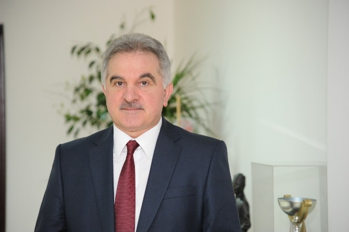 Rektör Elmas\'tan Zafer Bayramı Mesajı