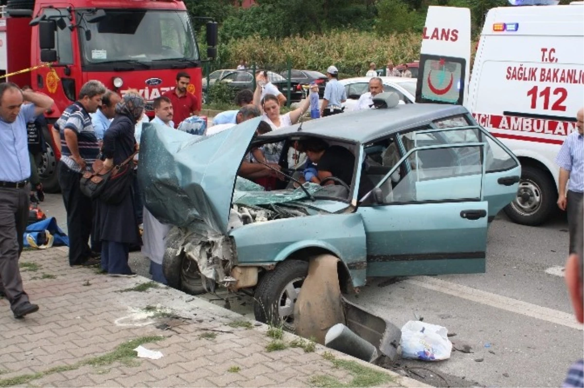 Trabzon\'da Trafik Kazası: 5 Yaralı
