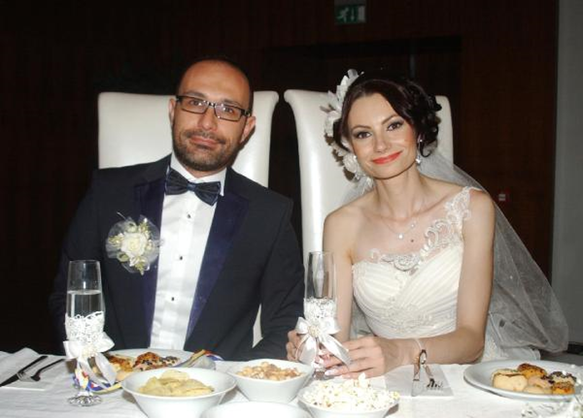 Ukraynalı Gelin Konya'da Kaşık Oyunu Oynadı