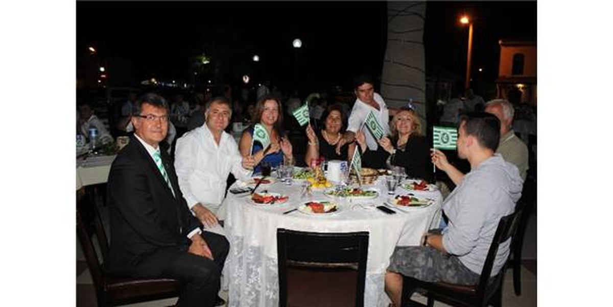 Urla Belediyesi Gençlik ve Spor Kulübü İçin Destek Gecesi Düzenledi