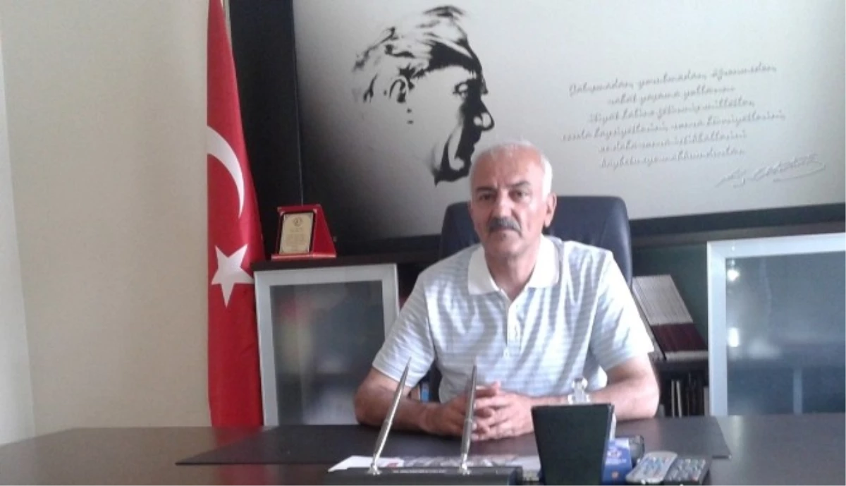 Uzundere Belediye Başkanı Halis Özsoy\'dan Zafer Bayramı Mesajı