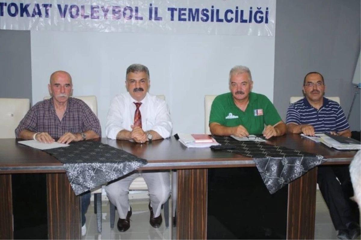 Voleybol Hakemleri Tokat\'ta