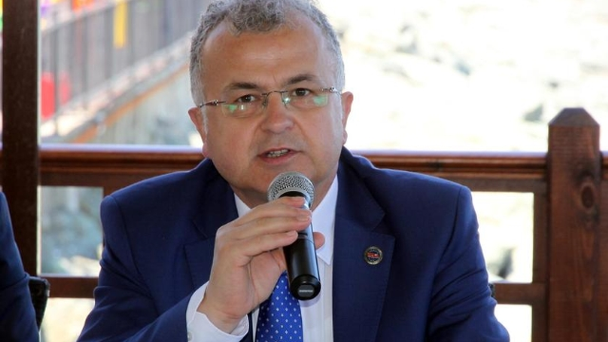 Rize Belediye Başkanı Kasap\'tan 30 Ağustos Zafer Bayramı Mesajı