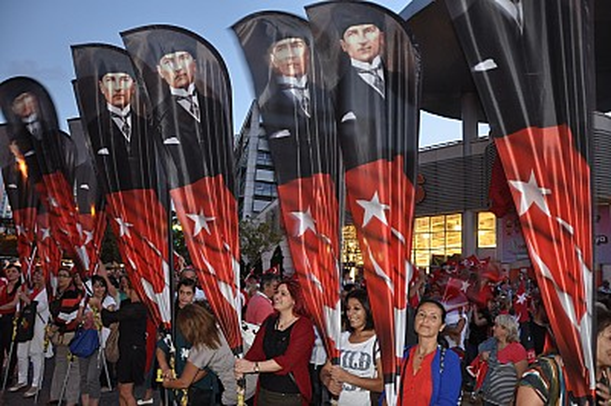 Bağdat Caddesinde 30 Ağustos Zafer Bayramı Coşkusu