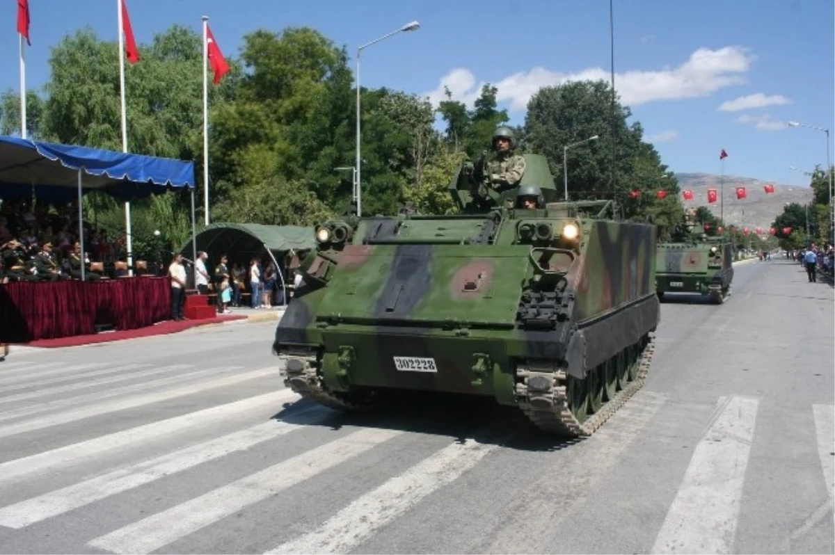 30 Ağustos Zafer Bayramı Erzincan\'da Coşku ile Kutlandı