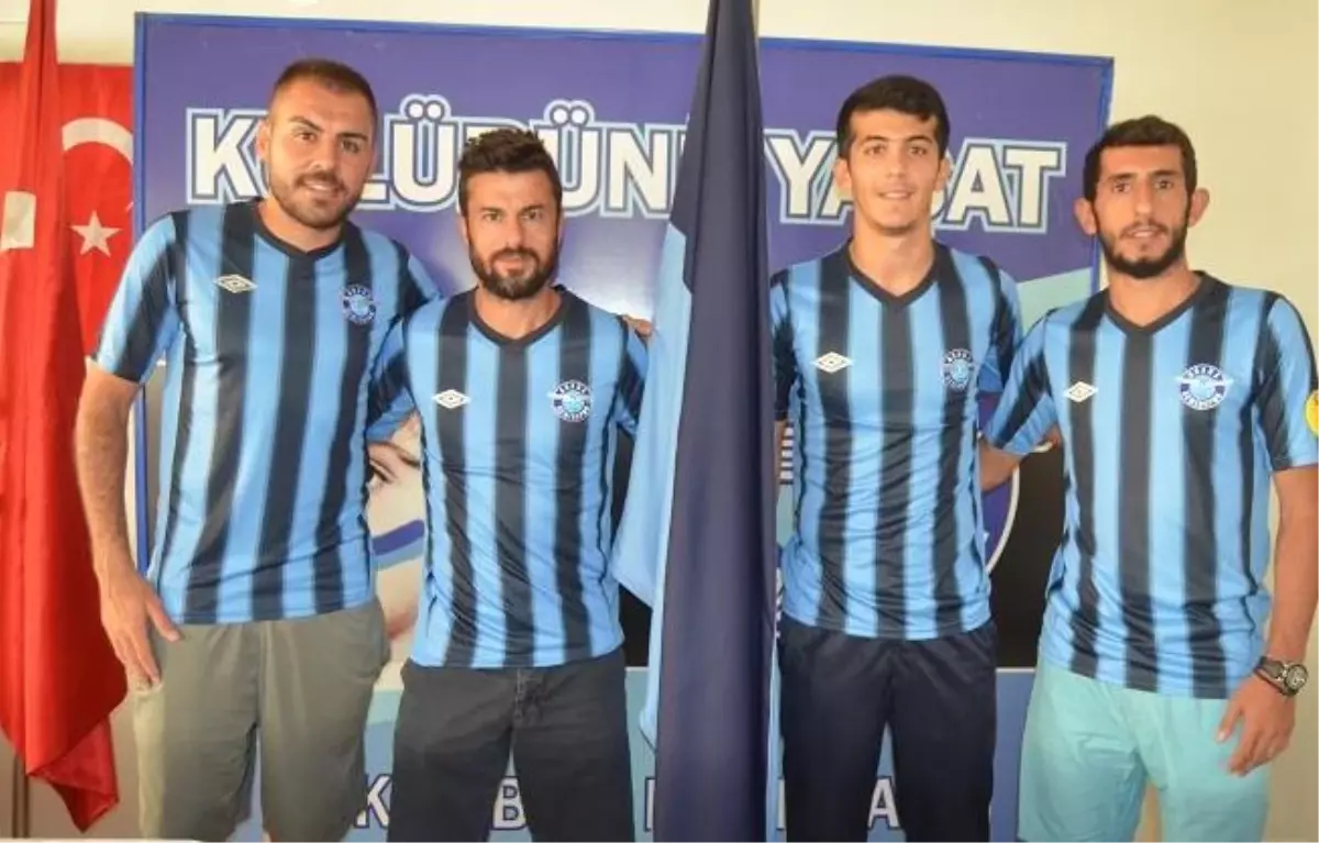 Adana Demirspor Dört İsmi Renklerine Bağladı