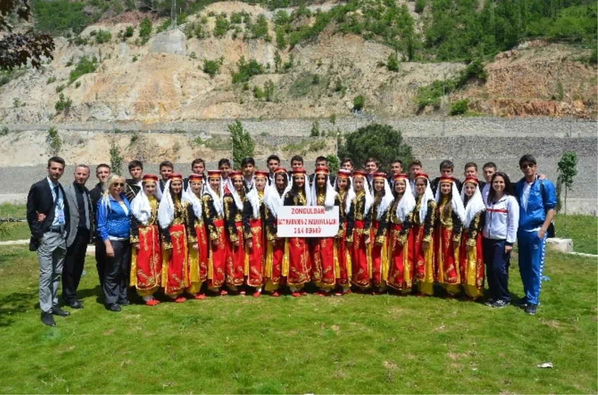 Batıkaradeniz Halk Oyunları Gsk Antalya Yolcusu