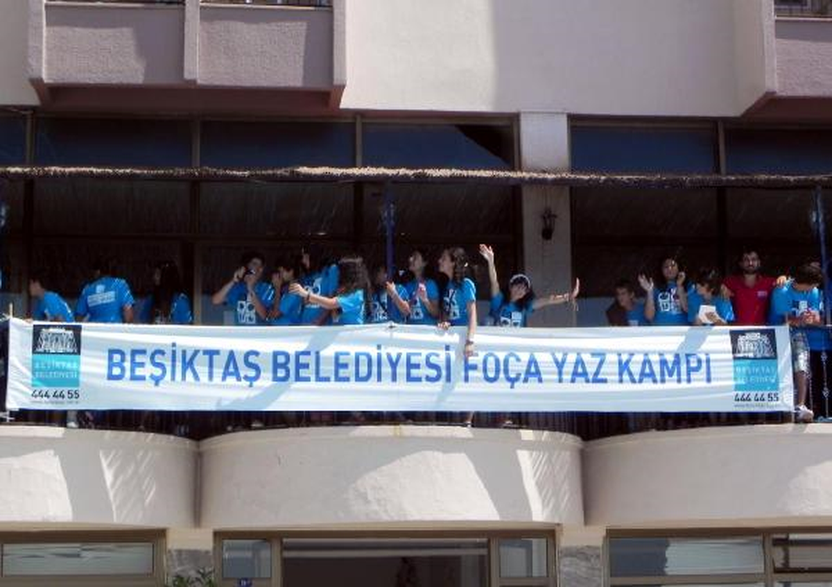 Beşiktaşlı Gençler Sertifikalarını Acun\'dan Aldı