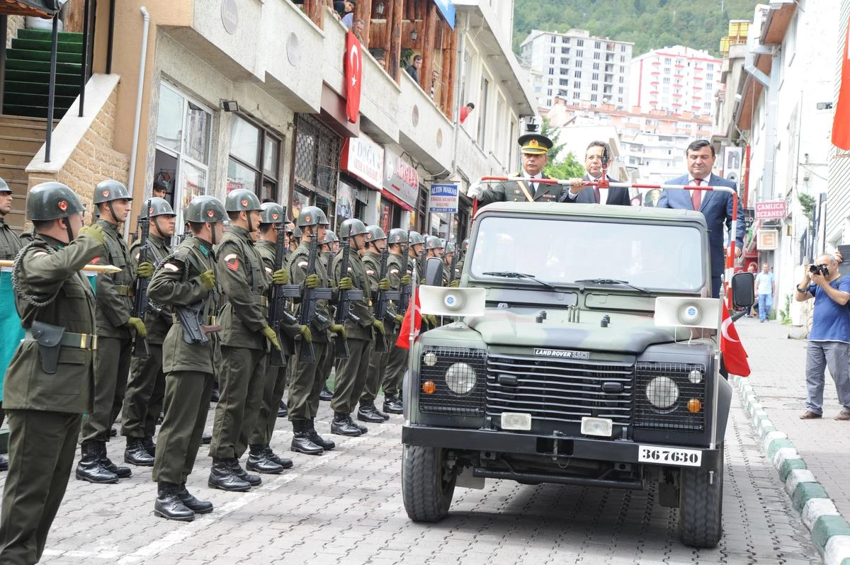 Artvin, Büyük Zaferin 92. Yıl Dönümünü Kutladı