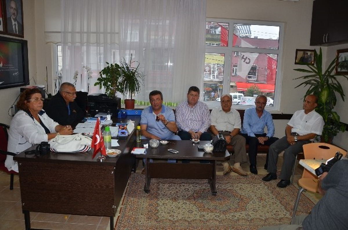 CHP\'li Altay, Kitapçık Fırlatma Olayını Anlattı