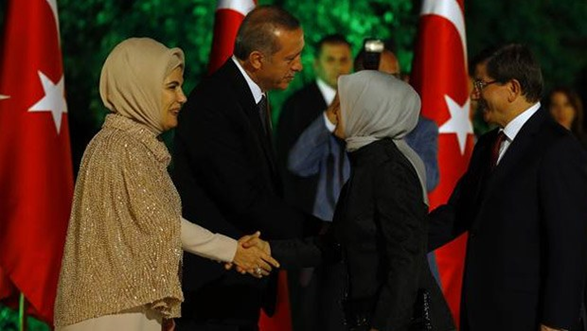 Cumhurbaşkanı Erdoğan\'ın Köşk\'teki İlk Resepsiyonu