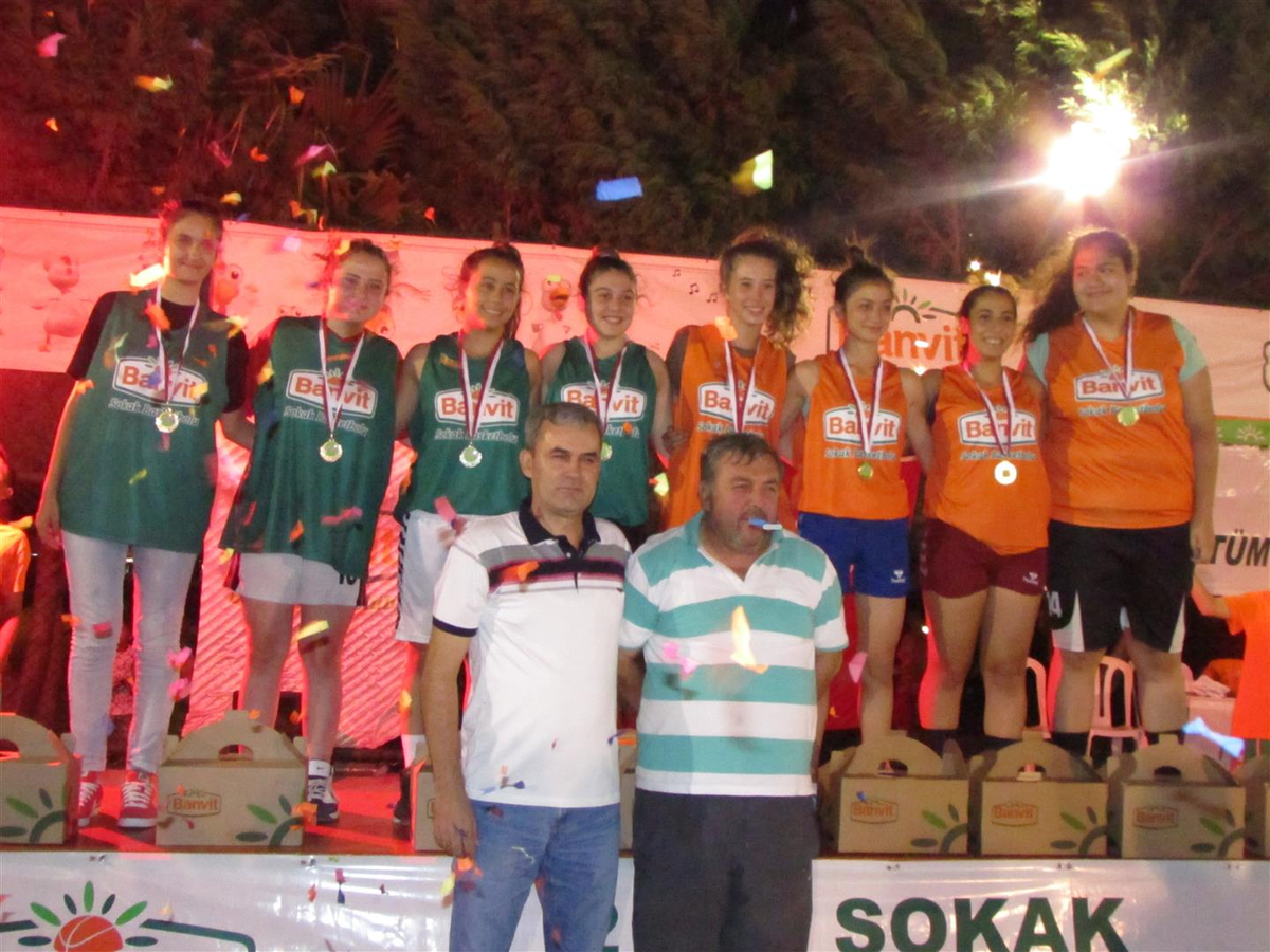 Erdekte Basketbol Şöleni