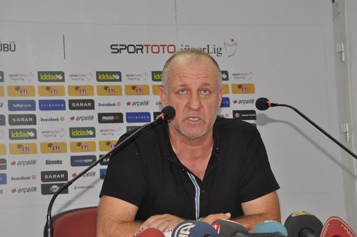 Eskişehirspor-Torku Konyaspor Soyunma Odası