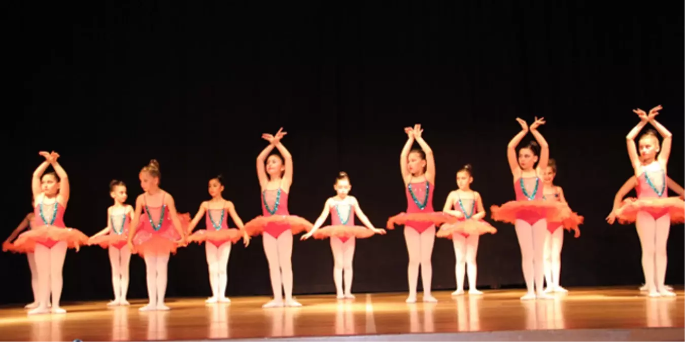 Haydi Minikler, Baleye!