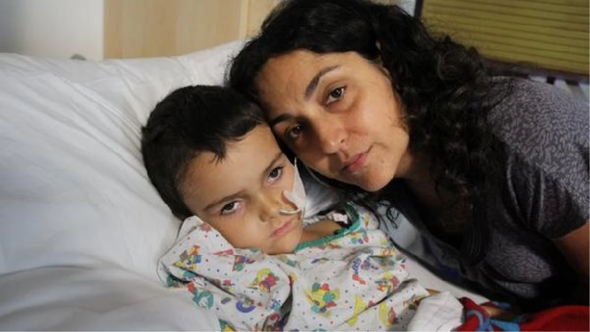 İngiltere, Ailesi Tarafından Hastaneden \'Kaçırılan\' Çocuğu Arıyor