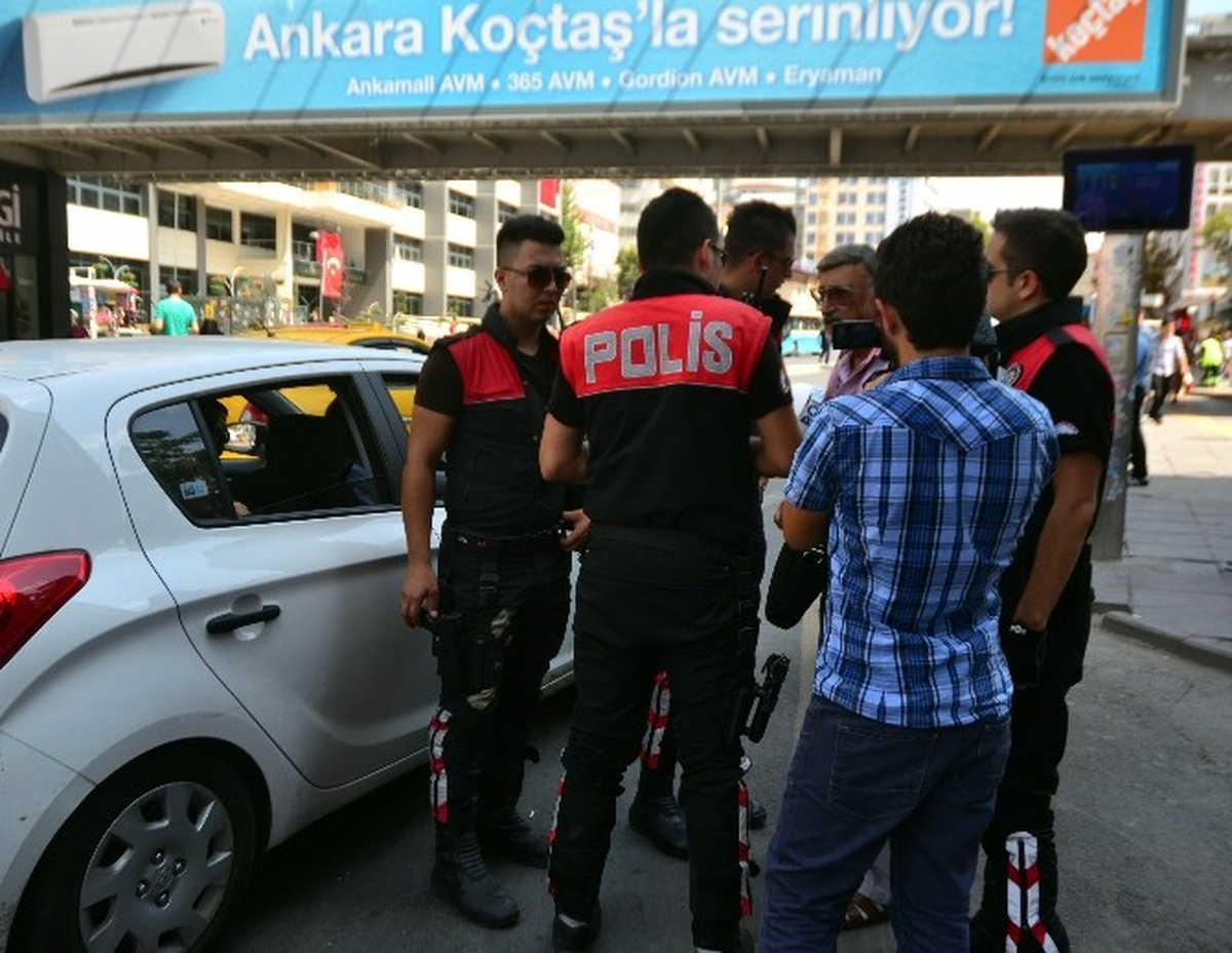 İranlı Dolandırıcılar Kaçamadı