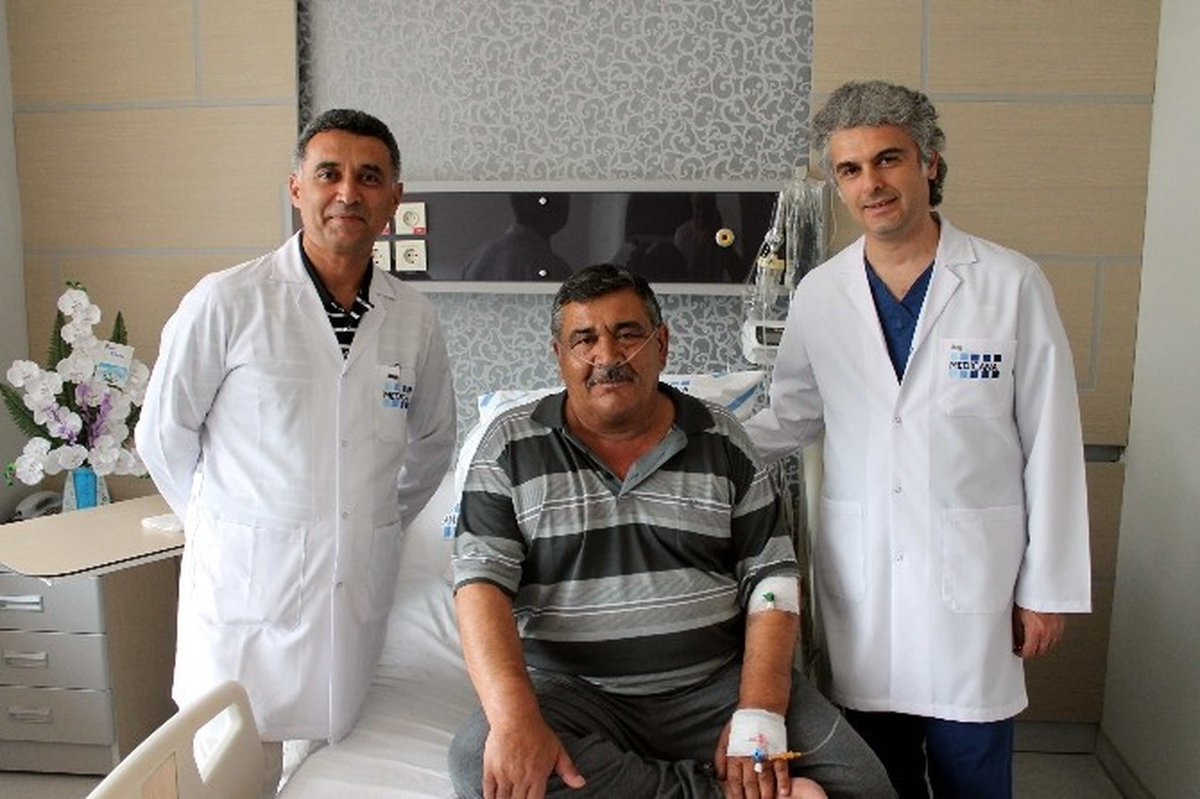 Konya\'da, Karnında Damar Genişlemesi Olan Hasta Ameliyat Oldu