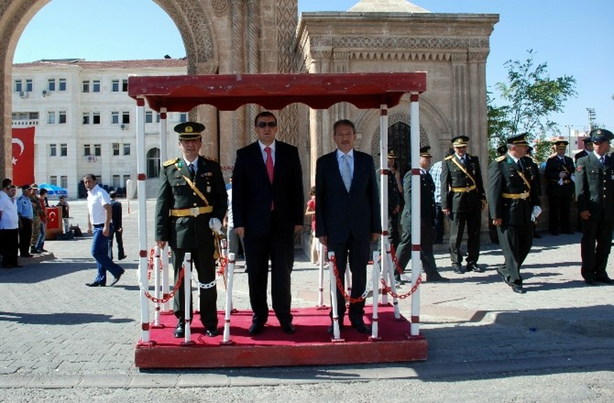 Midyat\'ta 30 Ağustos Zafer Bayramı Kutlandı