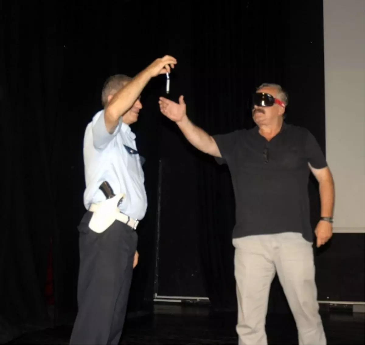 Özel Halk Otobüsü Şoförlerine Alkol Gözlüğü