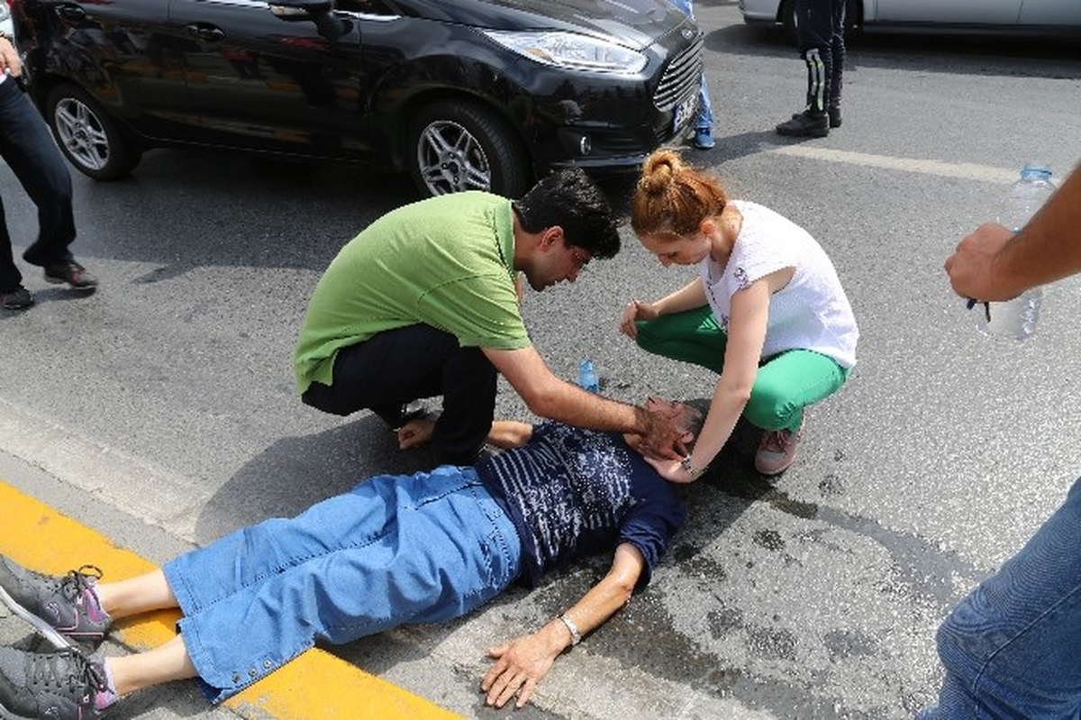 Taksim\'de Trafik Kazası: 1 Yaralı