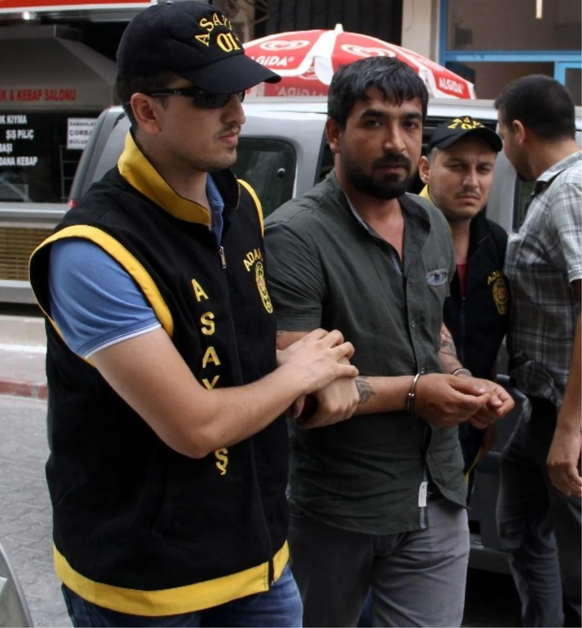Adana\'da 15 Yıl Hapis Cezasıyla Aranan Hükümlü Yakalandı