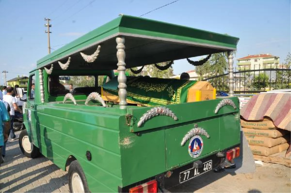 Türk Sineması\'nın Küçük Enişte\'sine Vefasızlık