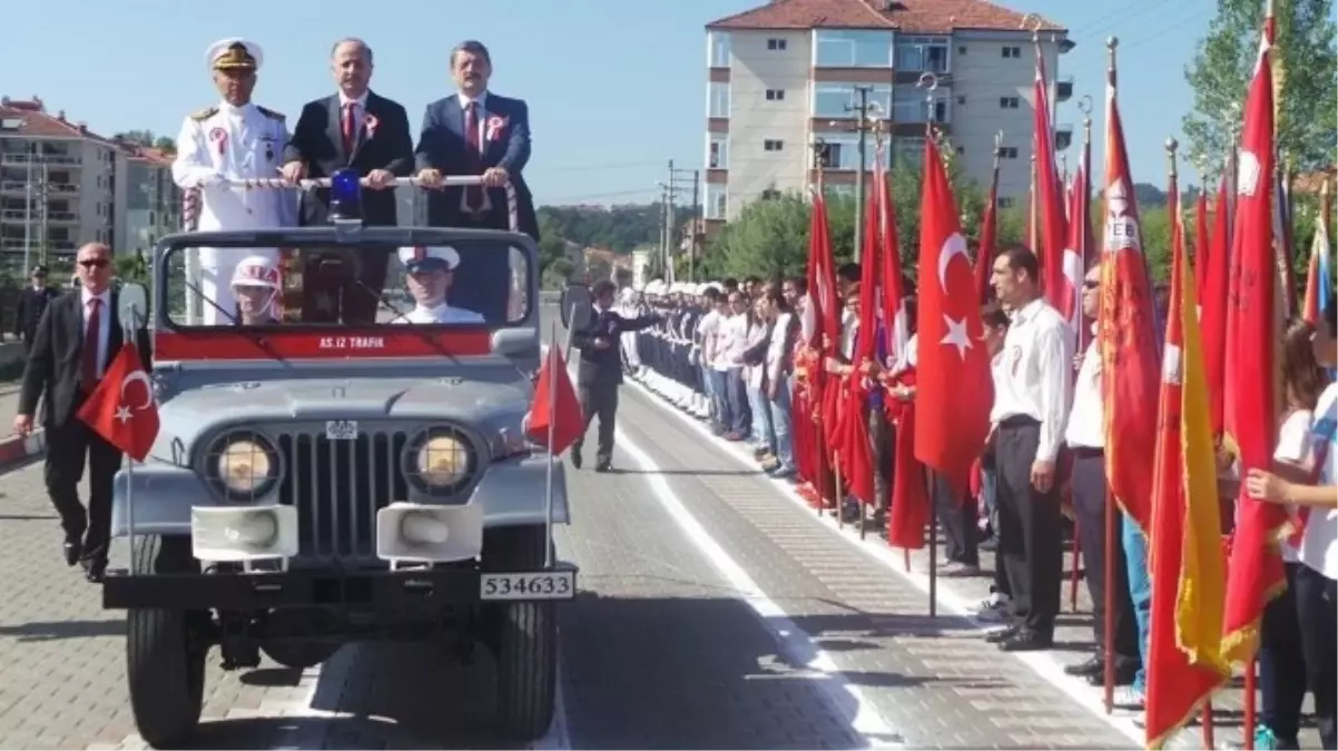 Zafer Bayramı Bartın\'da Coşkuyla Kutlandı