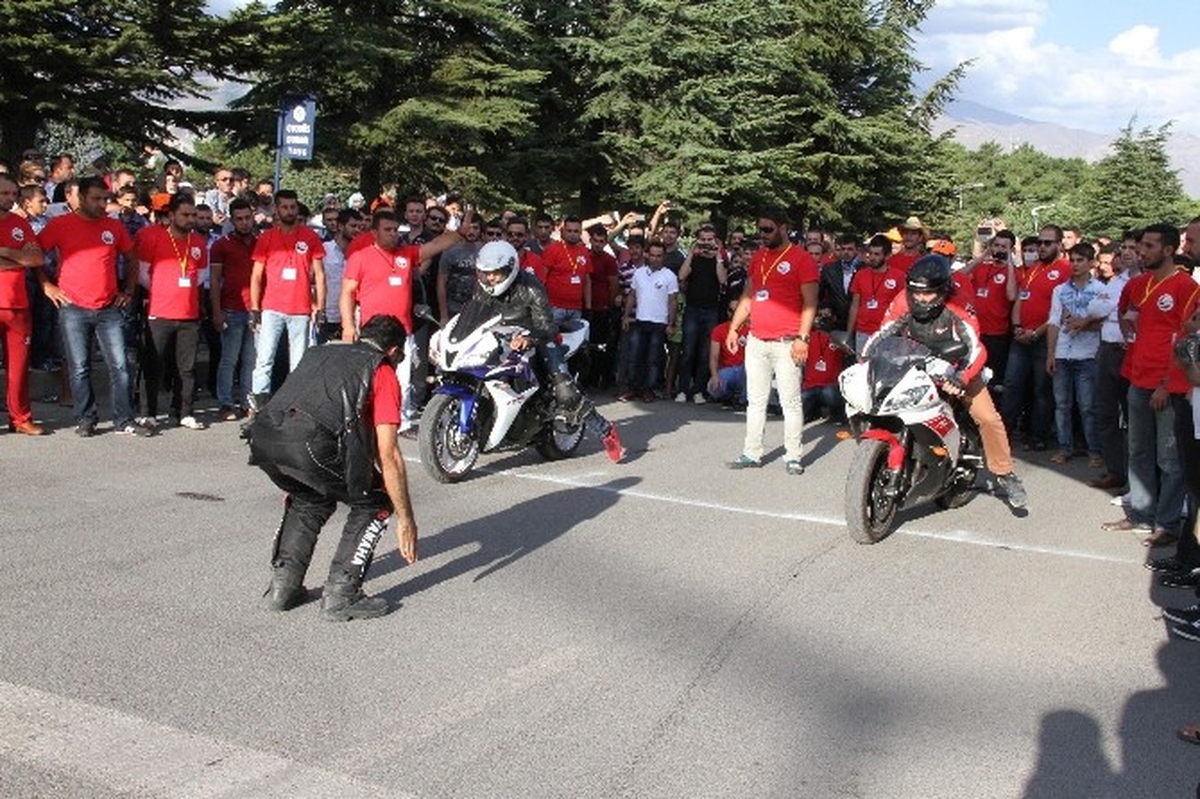 Erzincan\'da Zafer Bayramını Motorsikletleri ile Kutladılar
