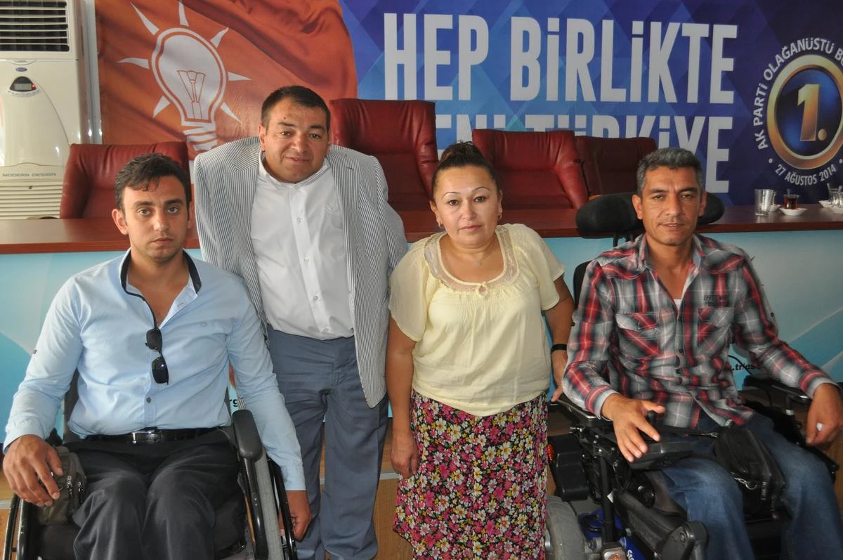 AK Parti İl Engelliler Komisyonu Başkanlığı\'nda Görev Değişimi
