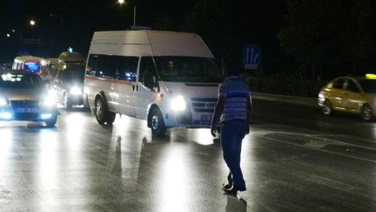 Alkol Aldı, Trafiği Birbirine Kattı