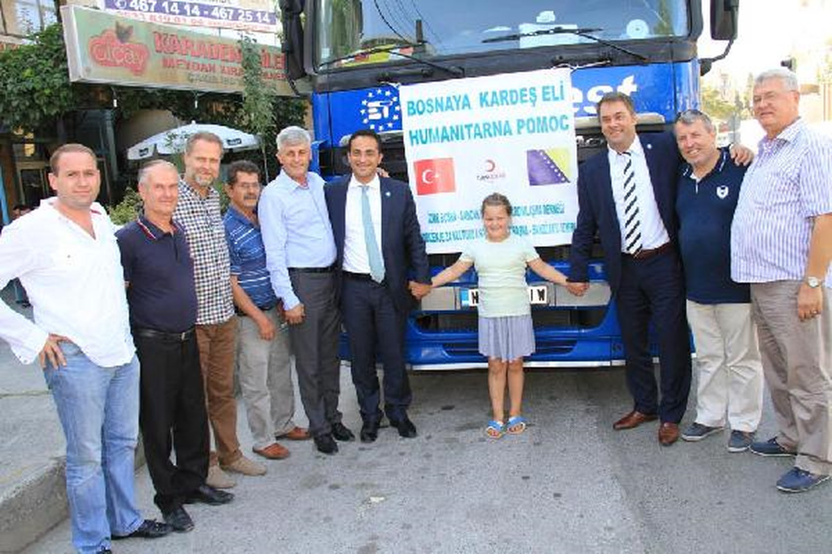 Bosna\'ya Üçüncü Yardım Tırı